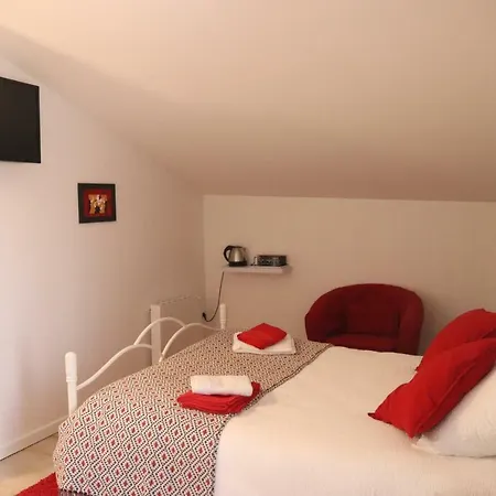 Maison d'hôtes Les Peyres 3*